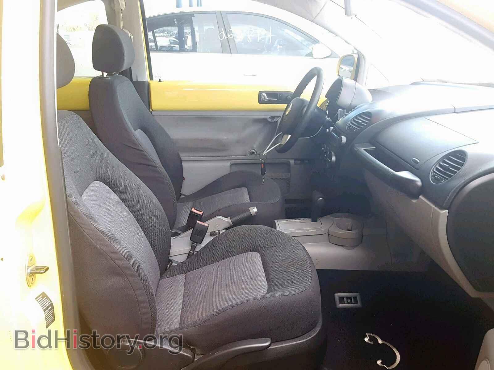 2004 VOLKSWAGEN BEETLE - VIN: 3VWBK21C44M401932 - Фото 5