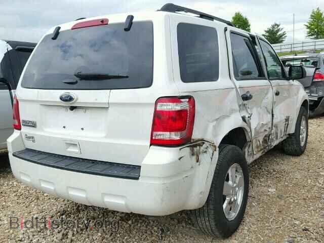 2011 FORD ESCAPE - VIN: 1FMCU0D7XBKC62362 - Фото 4
