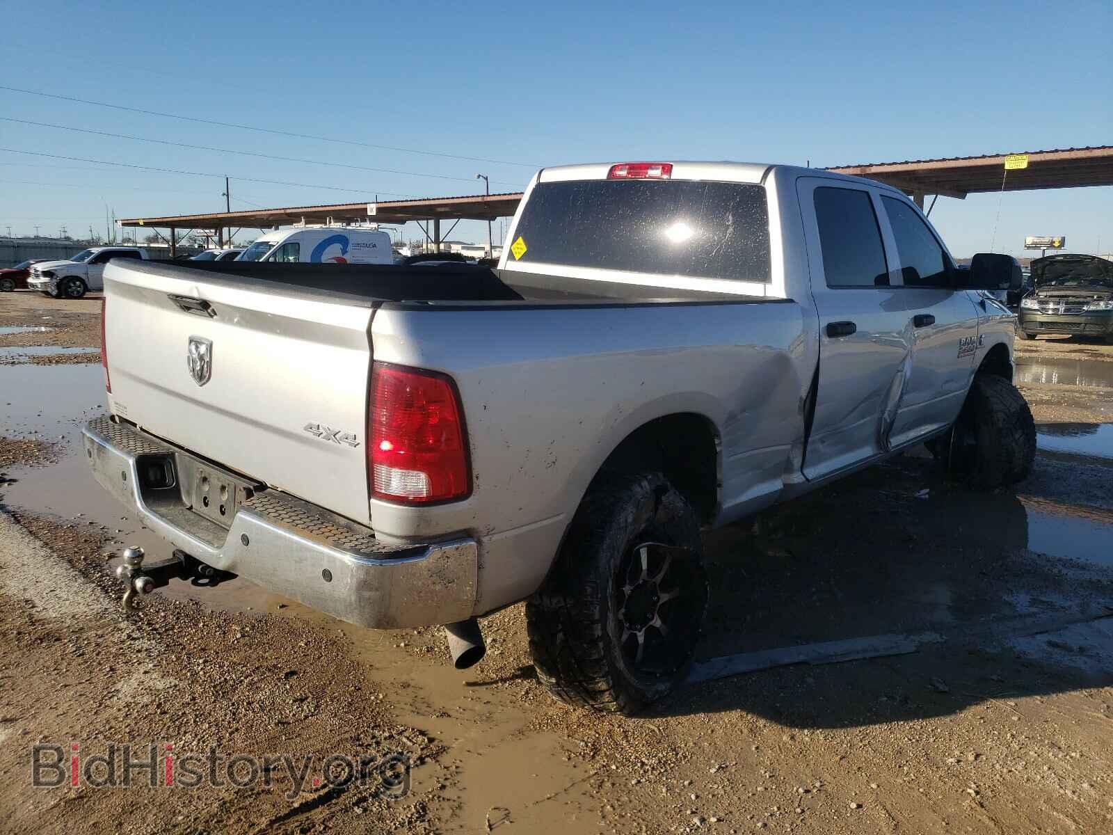 2016 RAM 2500 - VIN: 3C6UR5CLXGG347570 - Photo 4