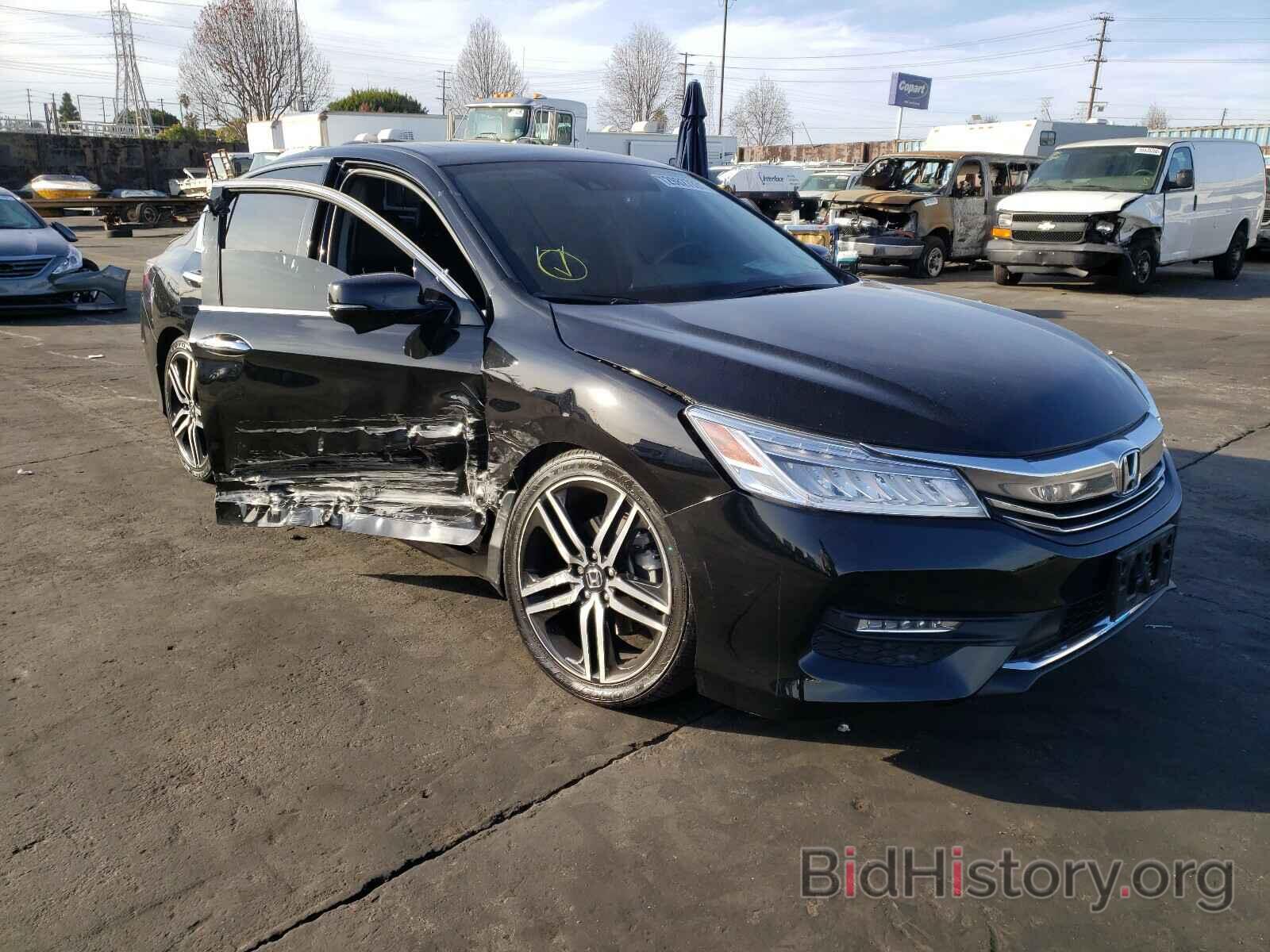 Photo 1HGCR3F92HA004620 - HONDA ACCORD 2017