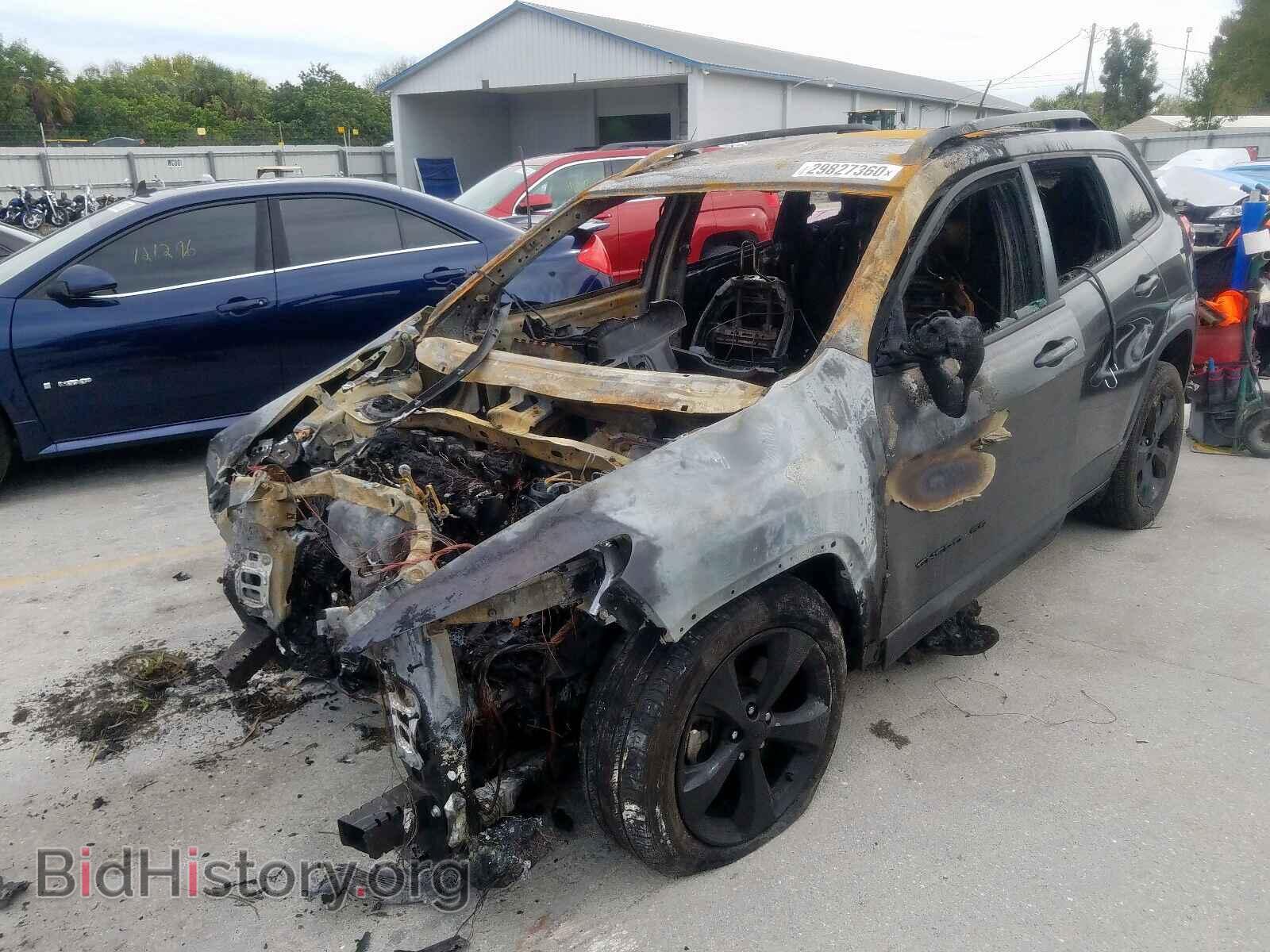 2018 JEEP CHEROKEE - VIN: 1C4PJLCB0JD620335 - Фото 2