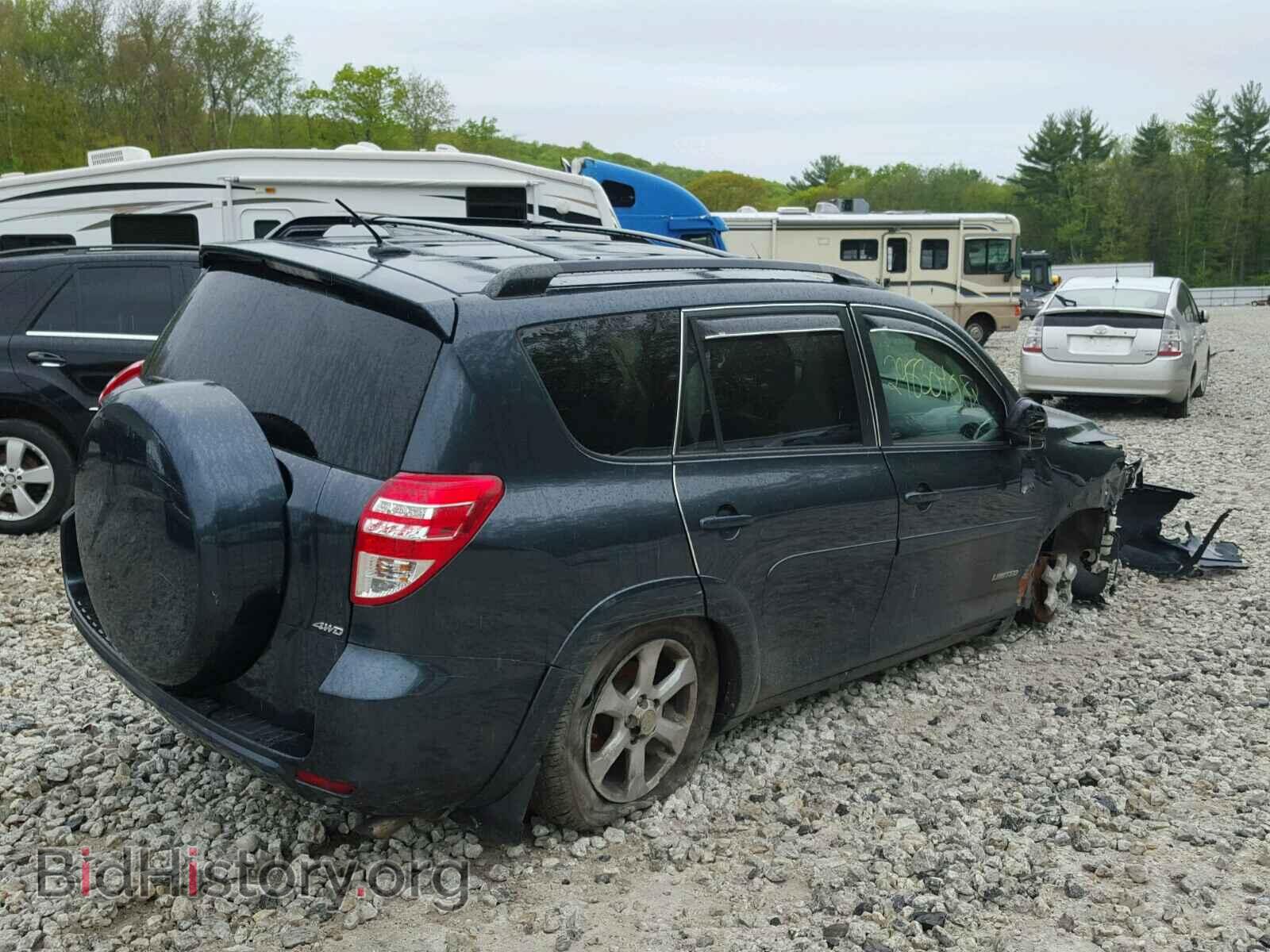 2011 TOYOTA RAV4 - VIN: 2T3DF4DV9BW103641 - Фото 4
