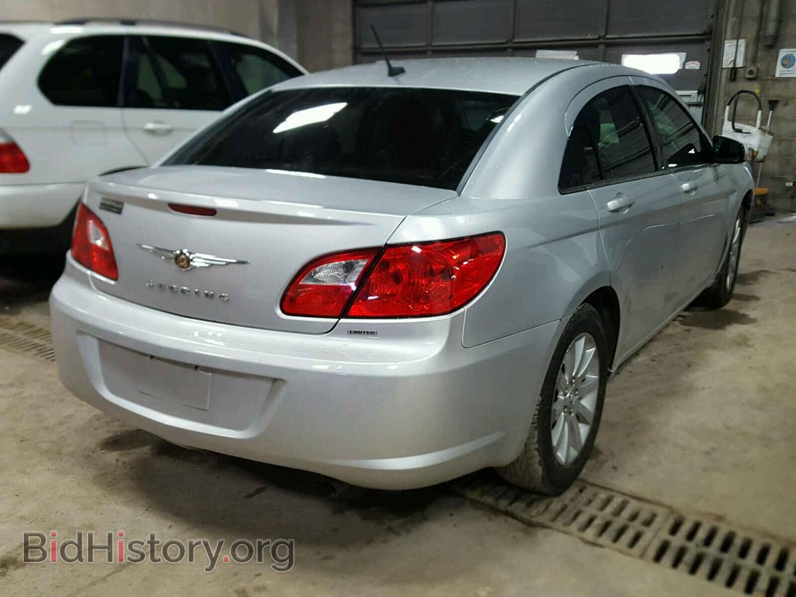 2010 CHRYSLER SEBRING - VIN: 1C3CC5FB8AN192903 - Фото 4