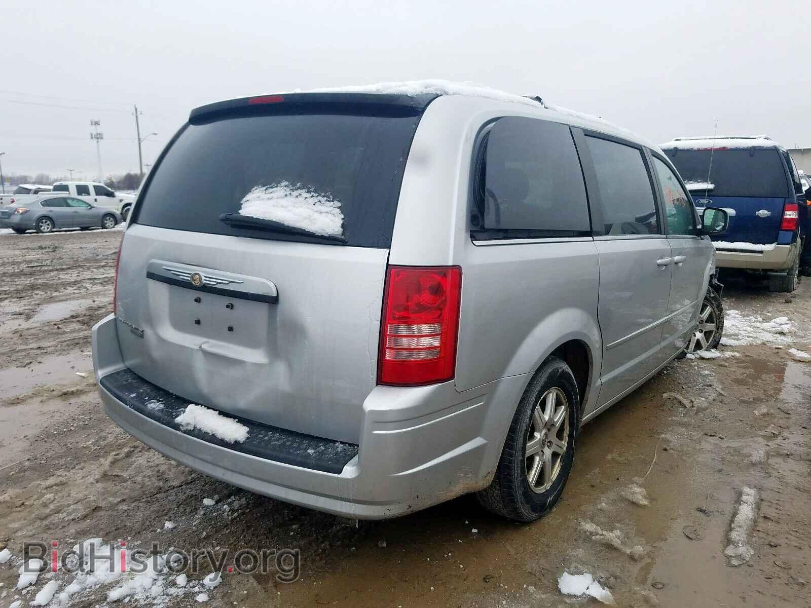2008 CHRYSLER MINIVAN - VIN: 2A8HR54P08R129427 - Фото 4