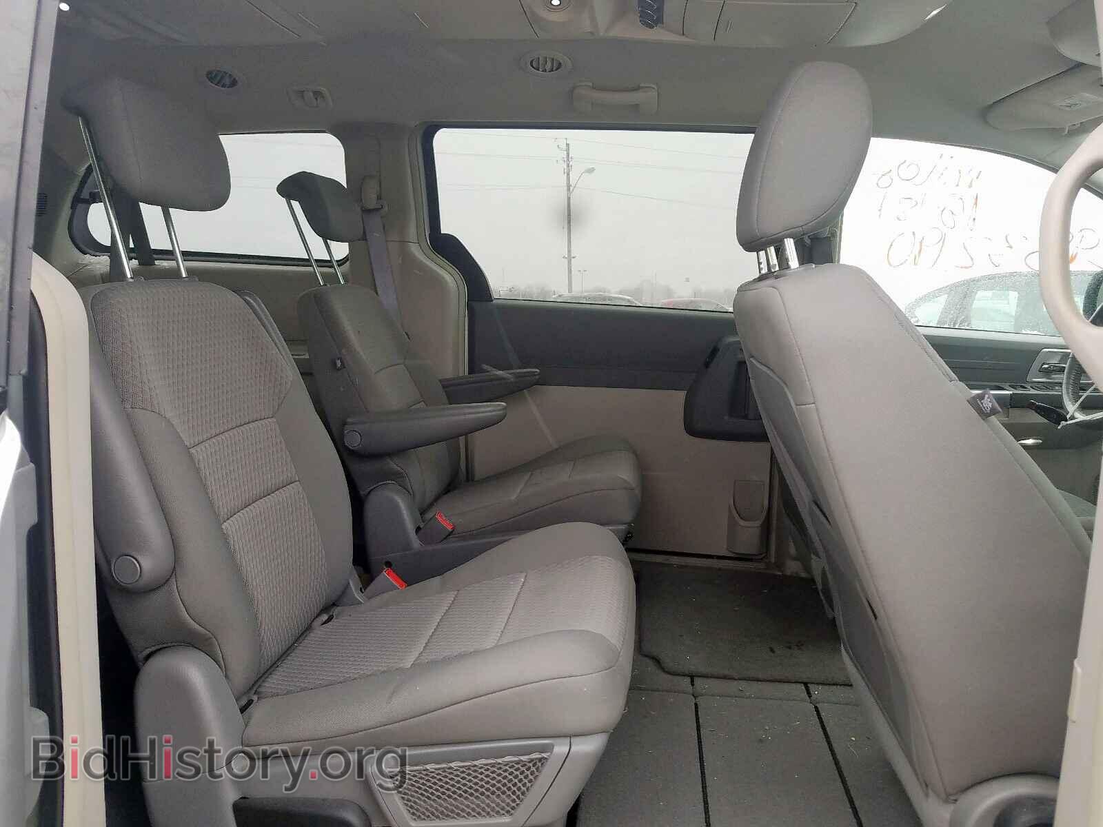 2008 CHRYSLER MINIVAN - VIN: 2A8HR54P08R129427 - Фото 6