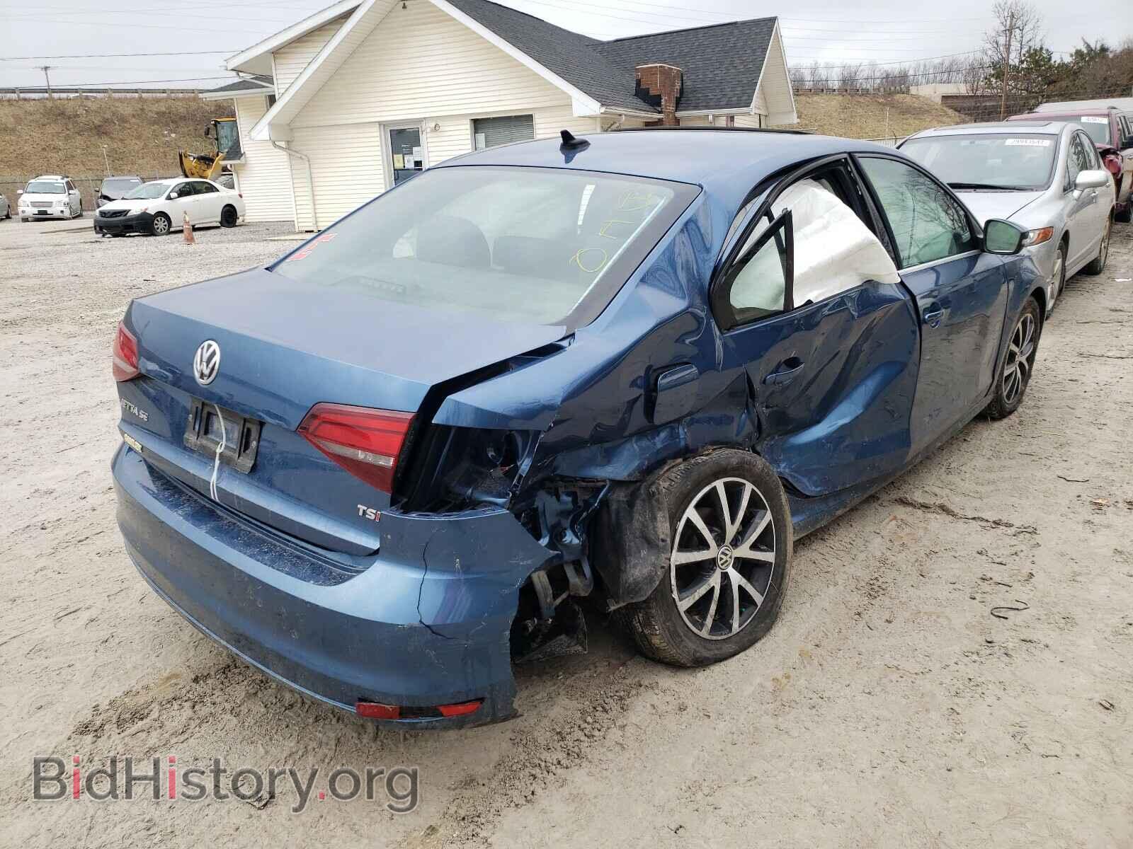 2017 VOLKSWAGEN JETTA - VIN: 3VWDB7AJ2HM345287 - Фото 4