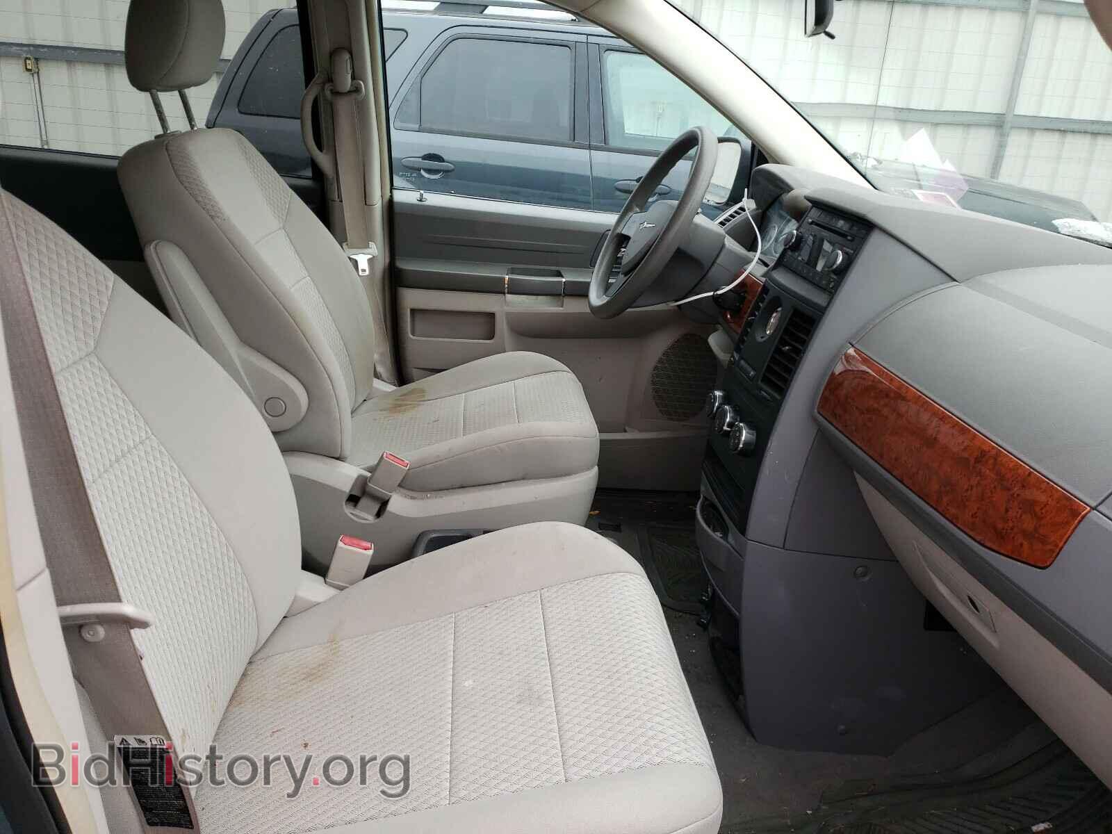 2008 CHRYSLER MINIVAN - VIN: 2A8HR44H98R827876 - Фото 5