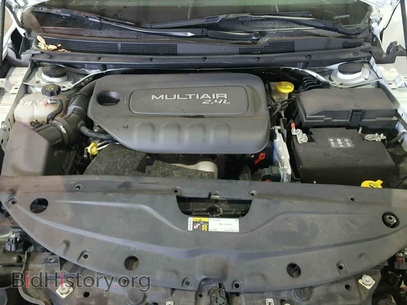 2016 CHRYSLER 200 - VIN: 1C3CCCAB3GN177438 - Фото 7
