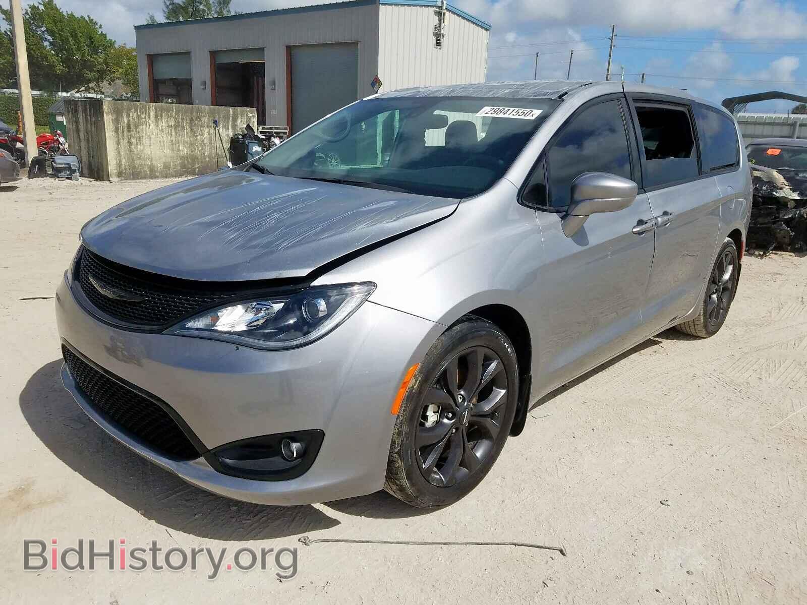 2018 CHRYSLER PACIFICA - VIN: 2C4RC1FG6JR227970 - Фото 2