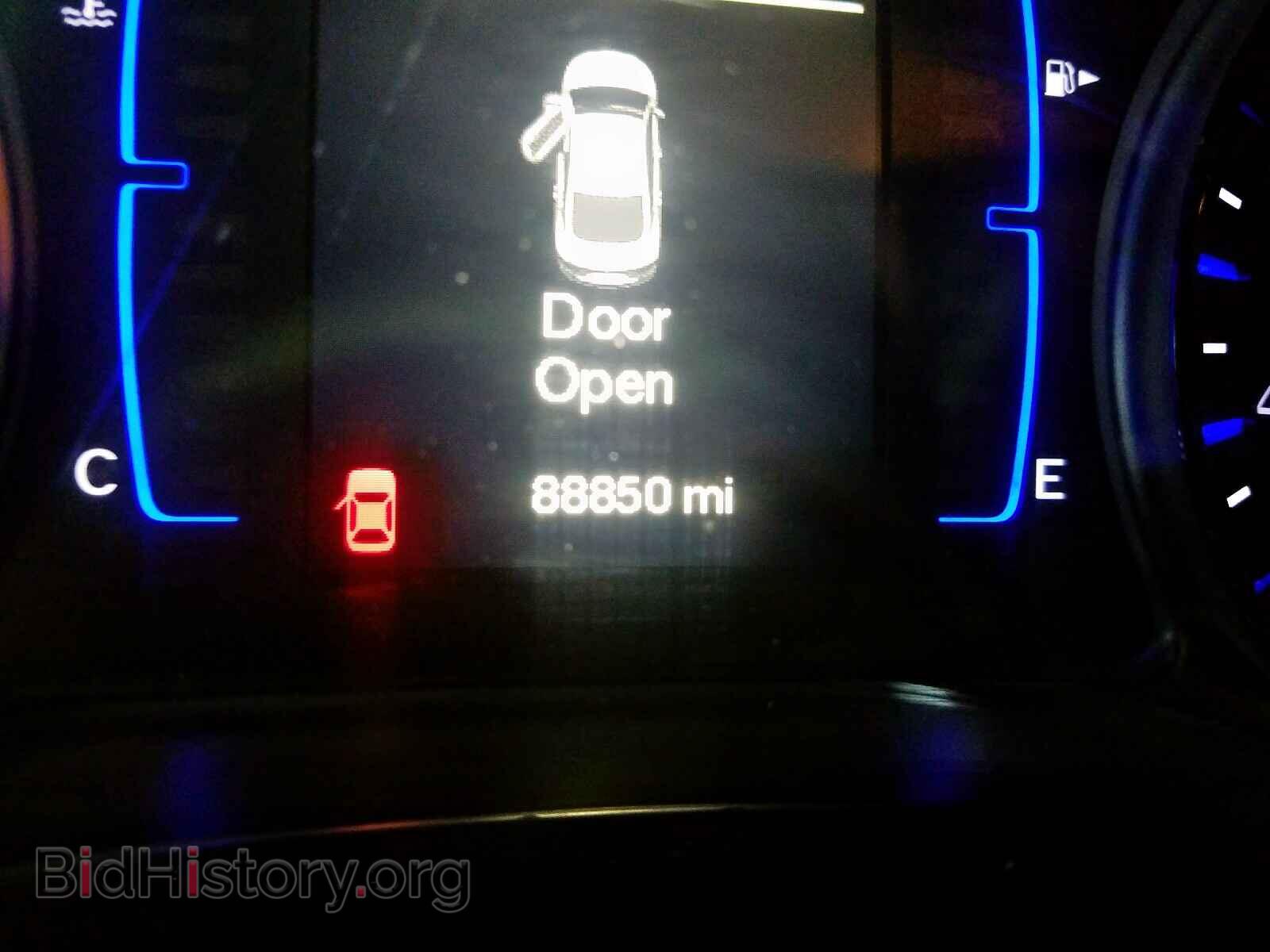 2015 CHRYSLER 200 - VIN: 1C3CCCDG2FN615890 - Фото 8