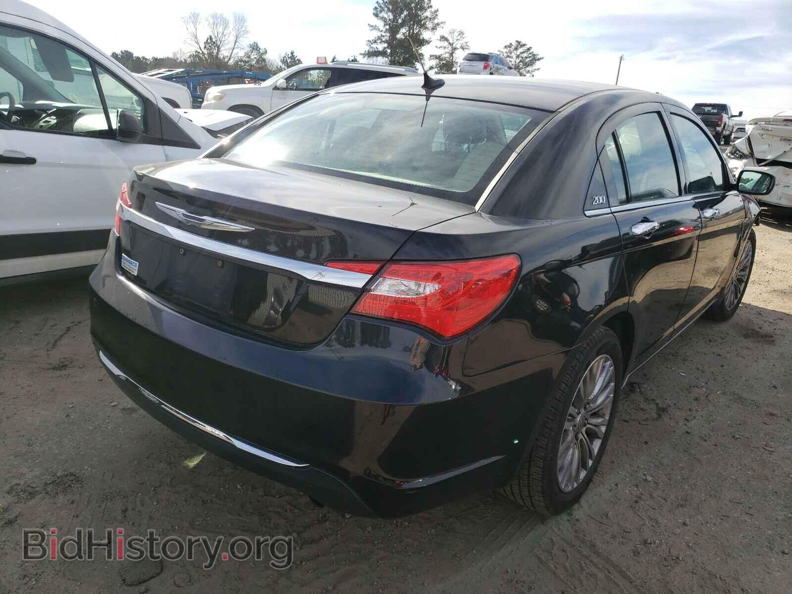 2012 CHRYSLER 200 - VIN: 1C3CCBCG1CN107000 - Фото 4