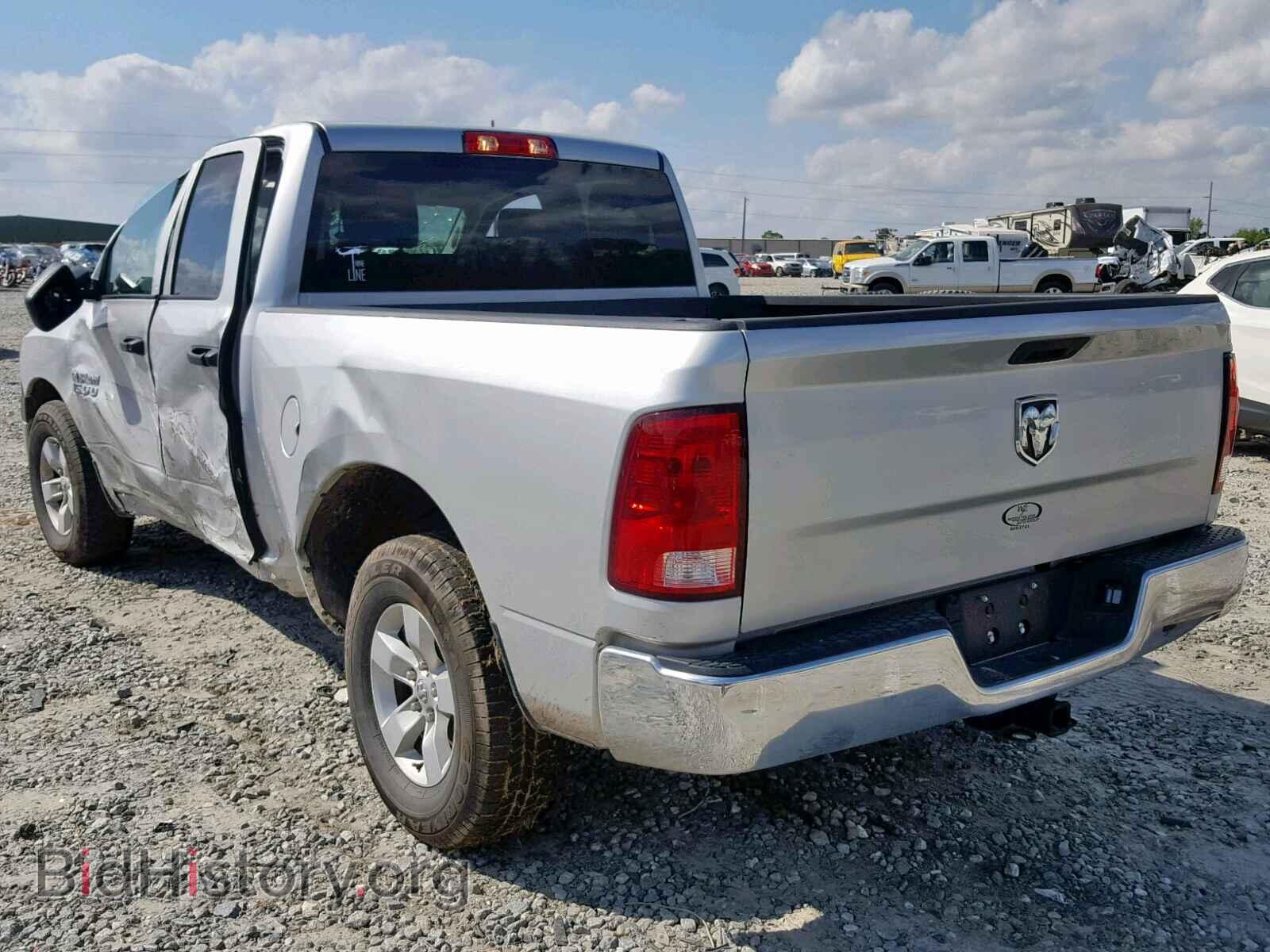 2018 RAM 1500 ST - VIN: 1C6RR6FG6JS100623 - Фото 3