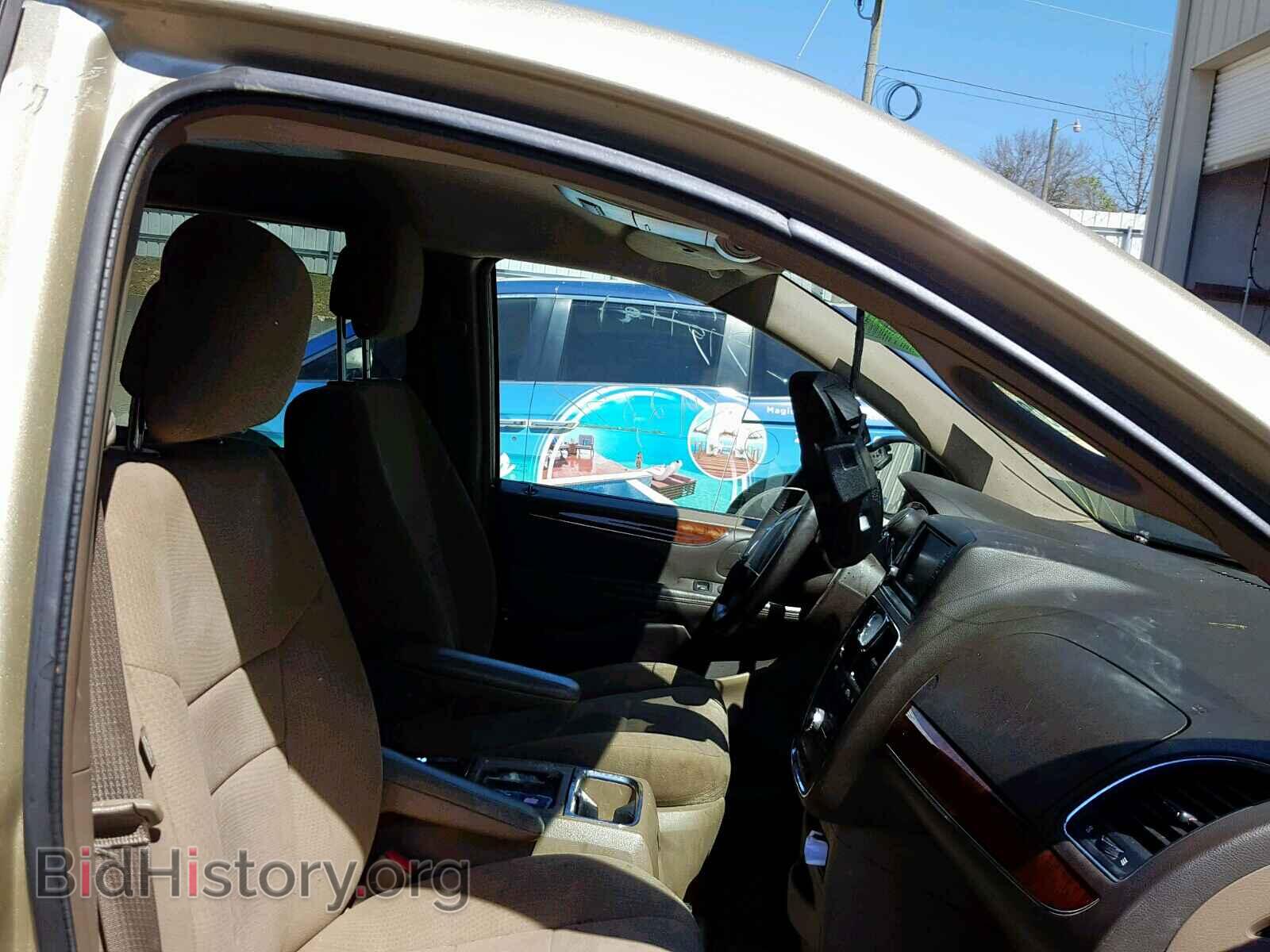 2011 CHRYSLER TOWN & COU - VIN: 2A4RR5DG2BR680312 - Фото 5