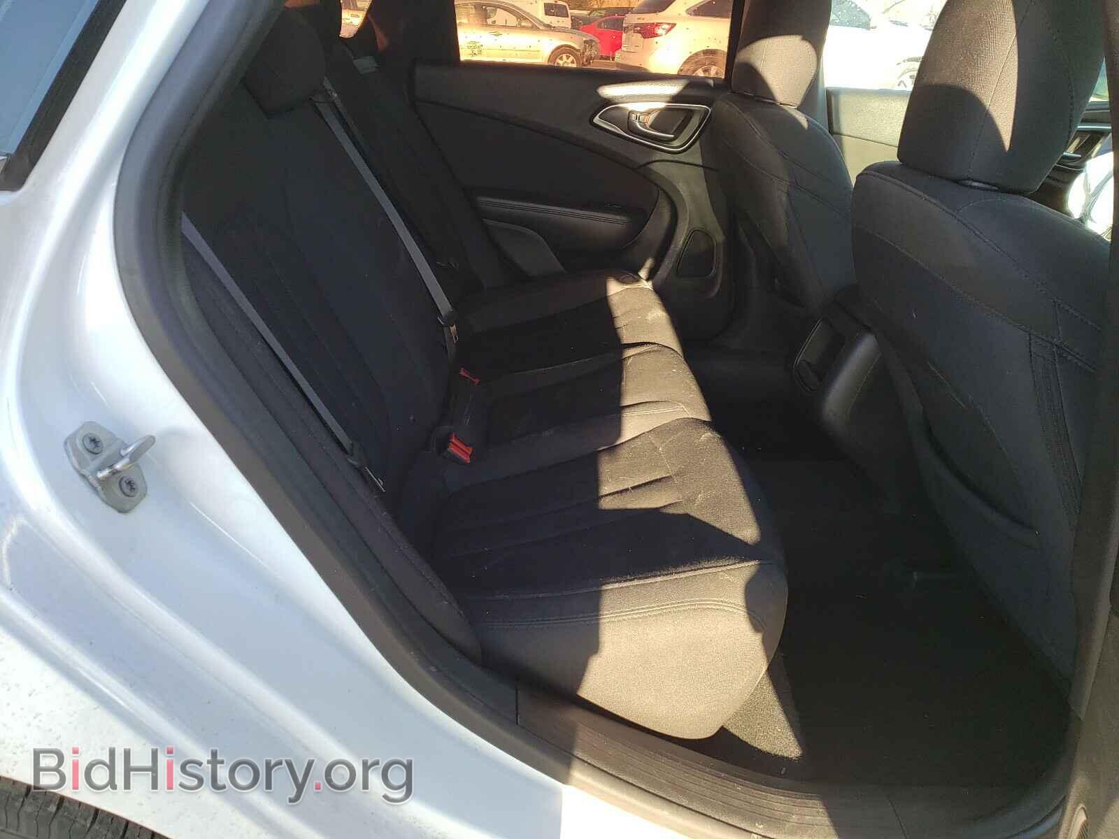2016 CHRYSLER 200 - VIN: 1C3CCCAB6GN105939 - Фото 6