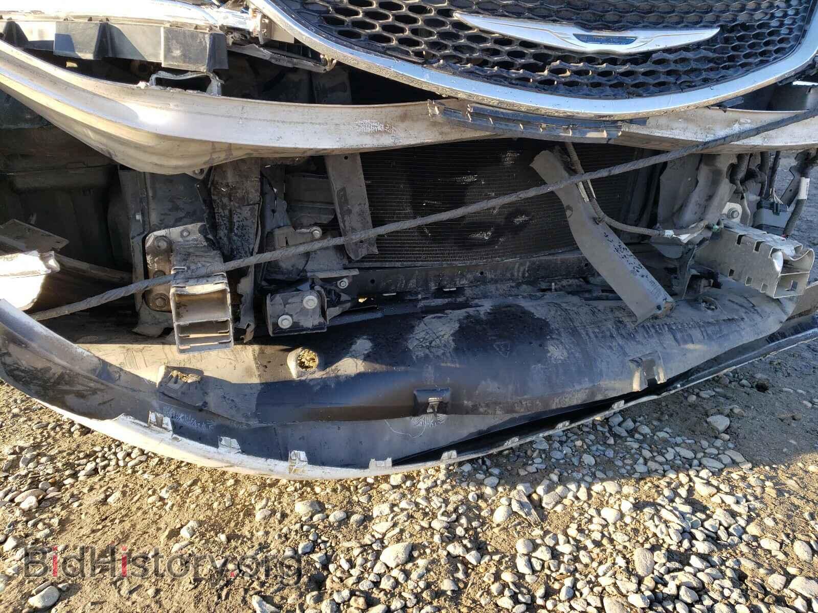 2016 CHRYSLER 200 - VIN: 1C3CCCAB6GN105939 - Фото 9