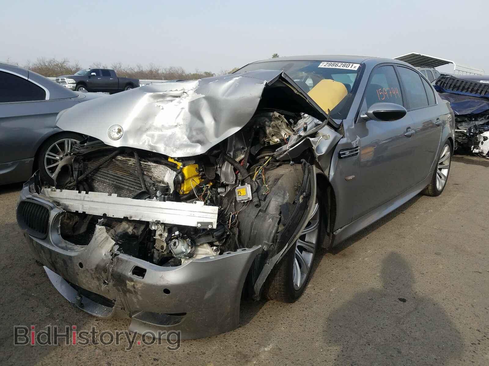 2006 BMW M5 - VIN: WBSNB93526B583110 - Фото 2