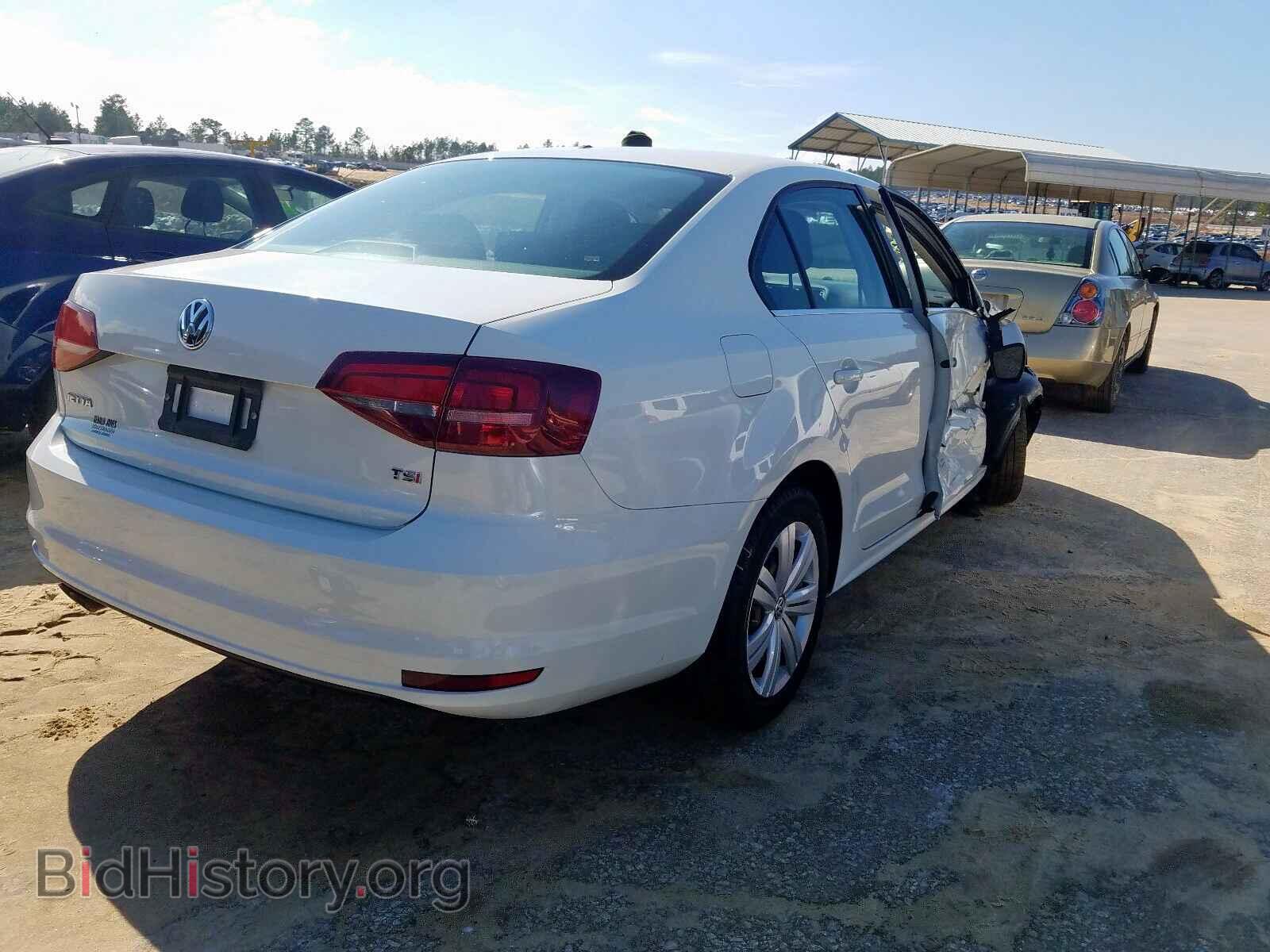 2017 VOLKSWAGEN JETTA - VIN: 3VW2B7AJ0HM225625 - Фото 4