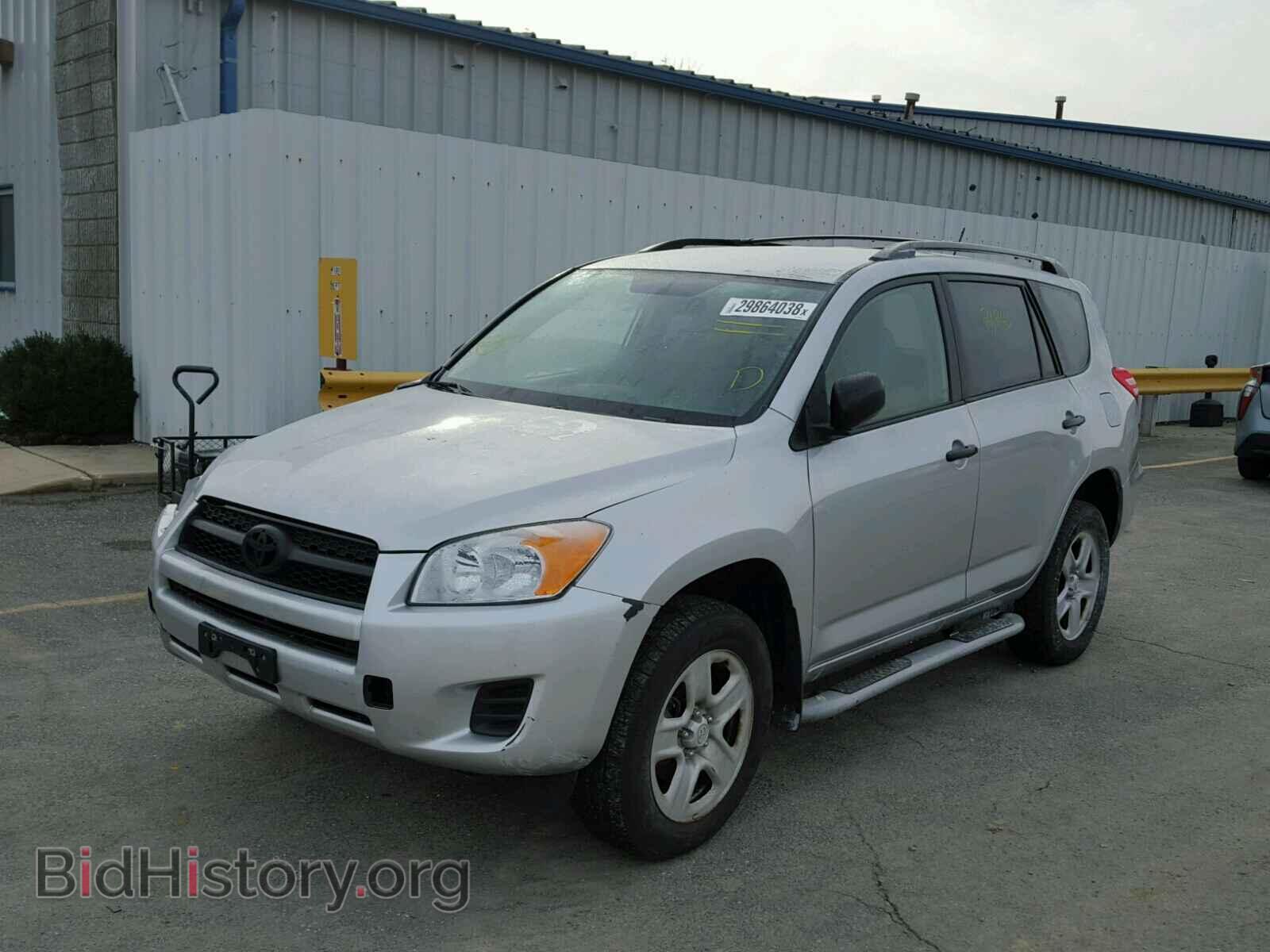 2011 TOYOTA RAV4 - VIN: 2T3JF4DV8BW100104 - Фото 2