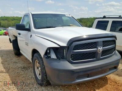 2017 RAM 1500 ST, белый — VIN 3C6JR6DG4HG757082, Copart