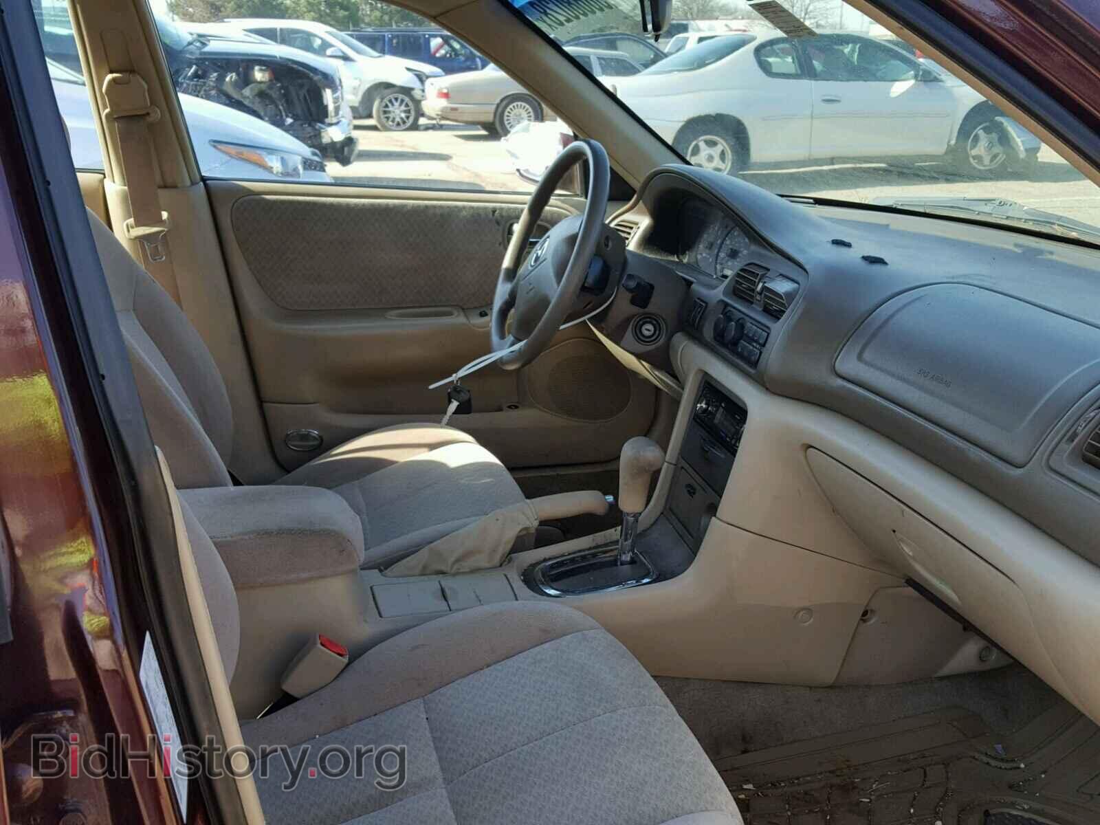 2000 MAZDA 626 - VIN: 1YVGF22C9Y5160211 - Фото 5