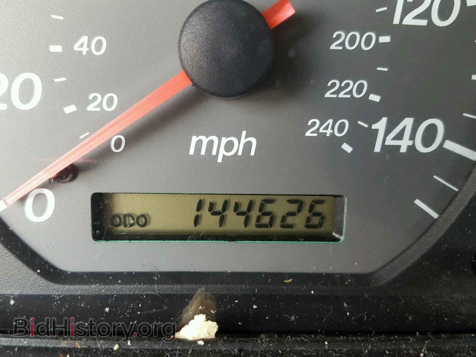 2000 MAZDA 626 - VIN: 1YVGF22C9Y5160211 - Фото 8