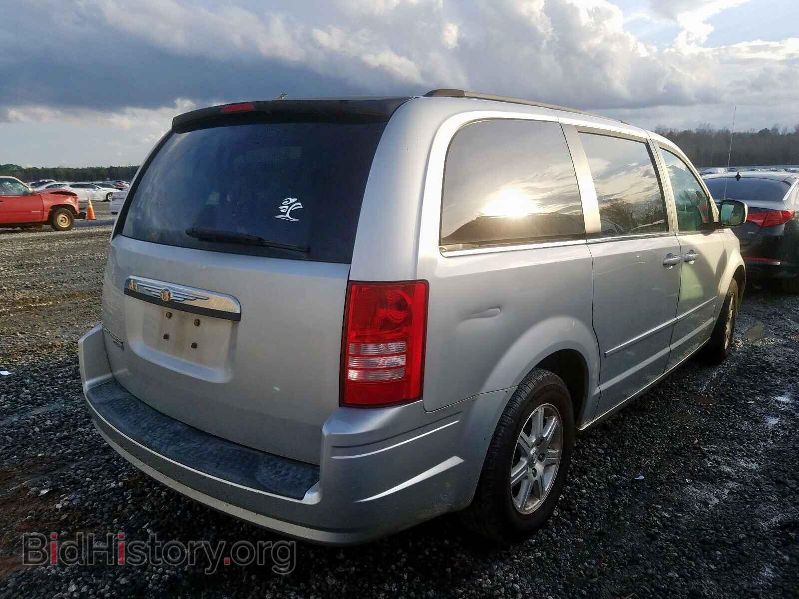 2008 CHRYSLER MINIVAN - VIN: 2A8HR54P18R743855 - Фото 4
