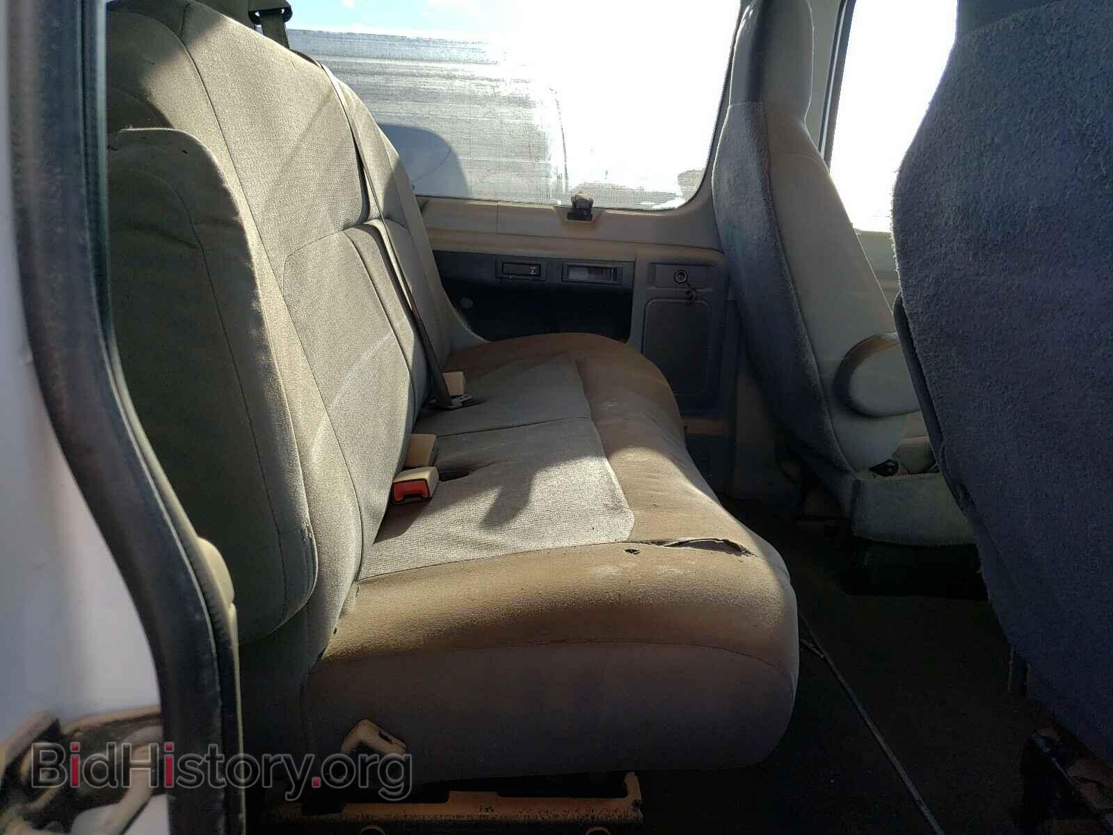 2010 FORD ECONOLINE - VIN: 1FBSS3BLXADA53864 - Фото 6