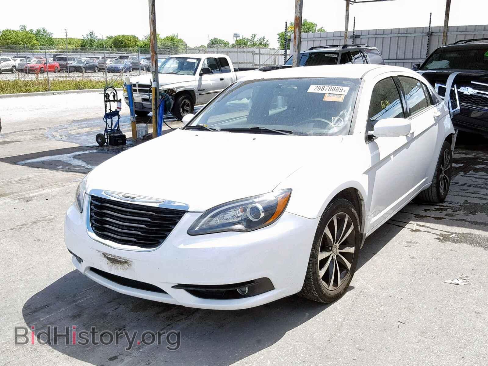 2013 CHRYSLER 200 - VIN: 1C3CCBCG9DN609562 - Photo 2