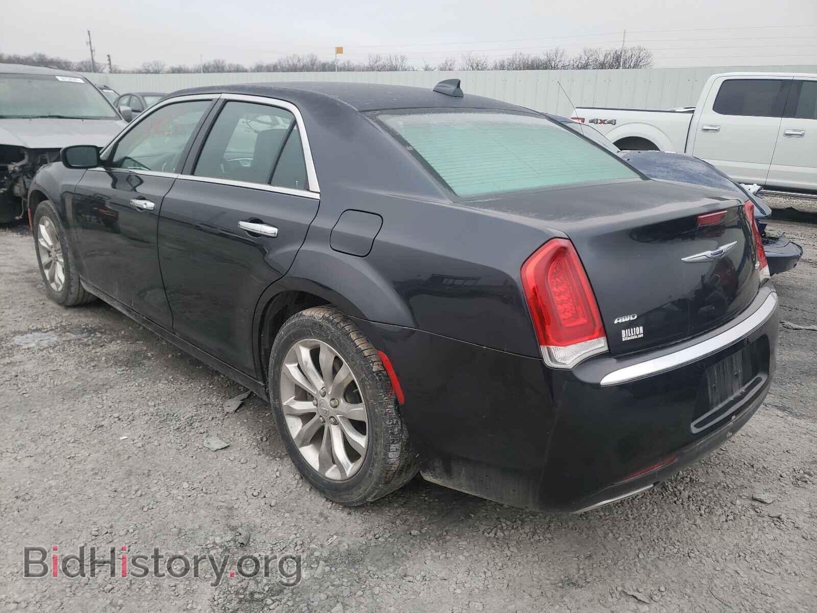 2018 CHRYSLER 300 - VIN: 2C3CCAKG2JH177638 - Фото 3
