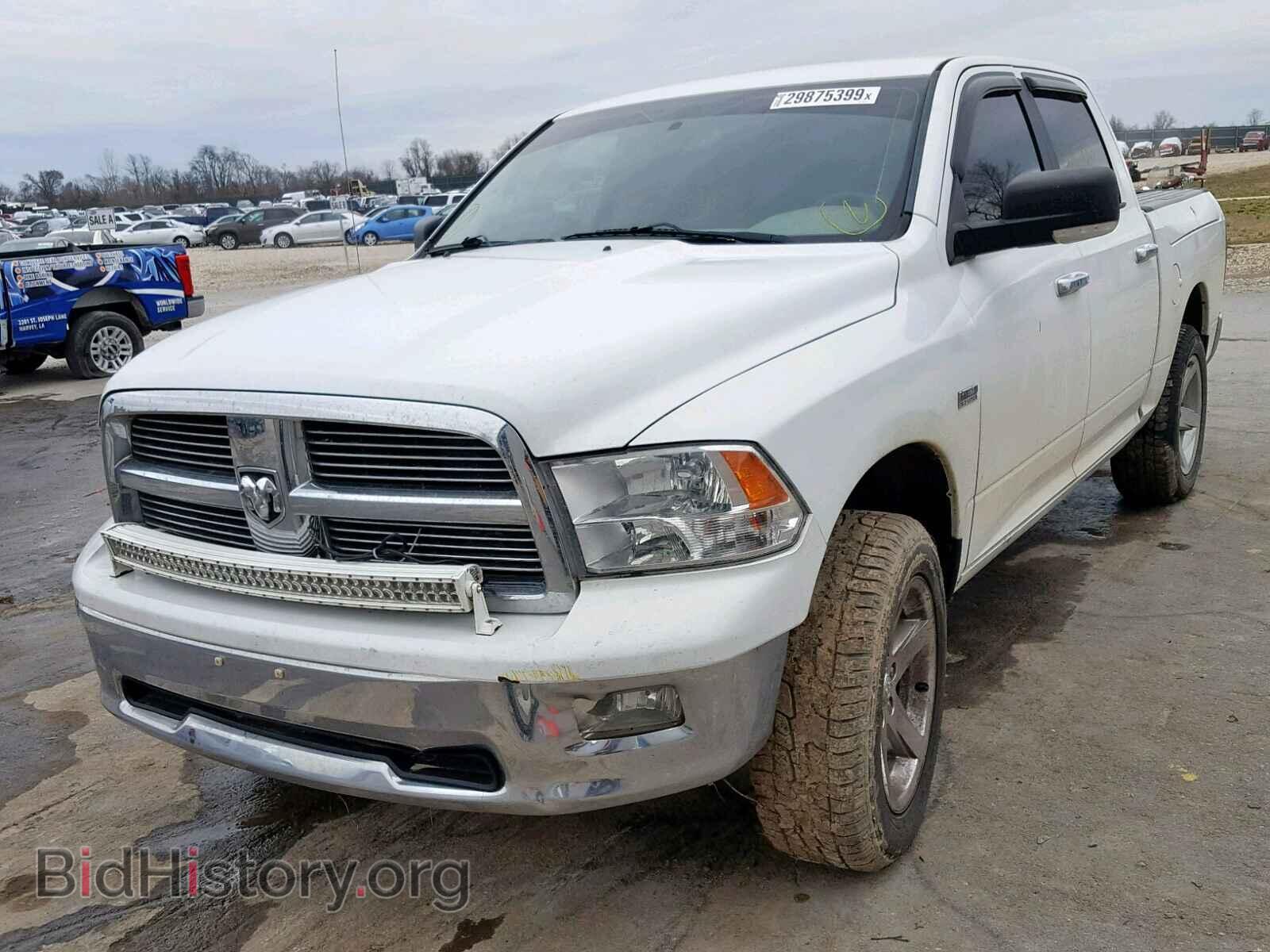 2011 DODGE RAM 1500 - VIN: 1D7RV1CTXBS617214 - Фото 2