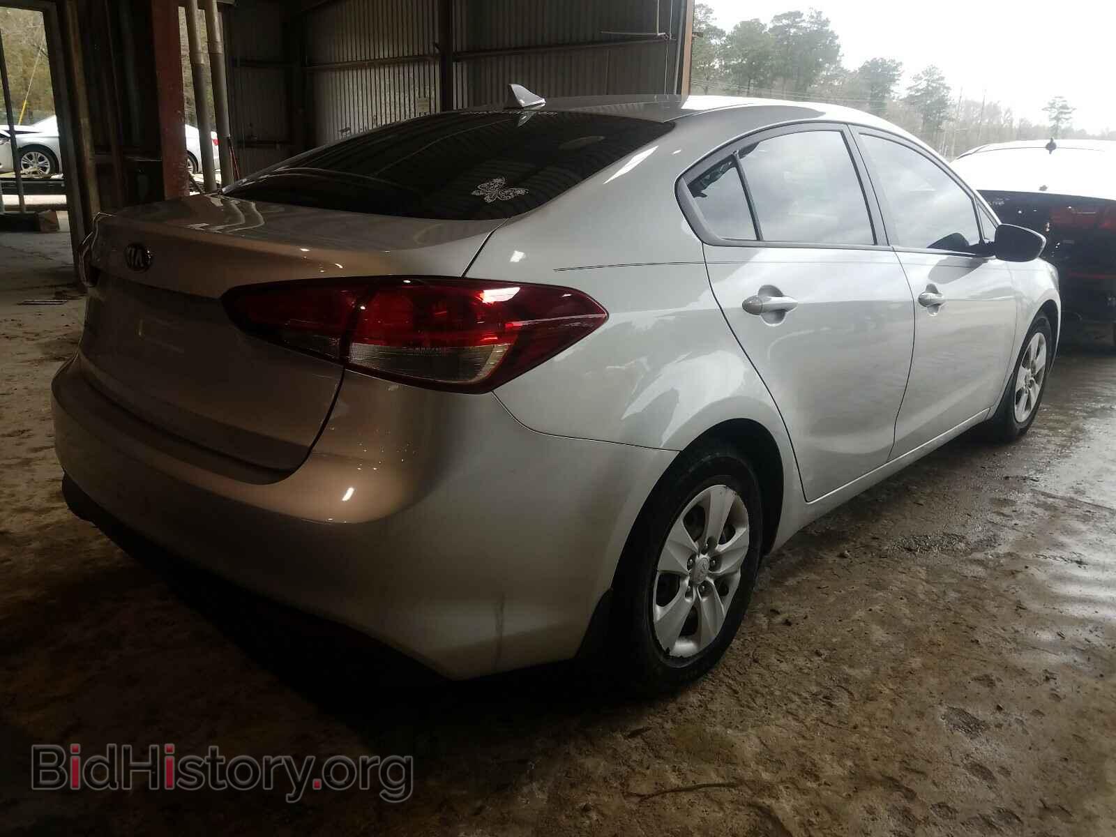 2017 KIA FORTE - VIN: 3KPFL4A76HE041904 - Фото 4