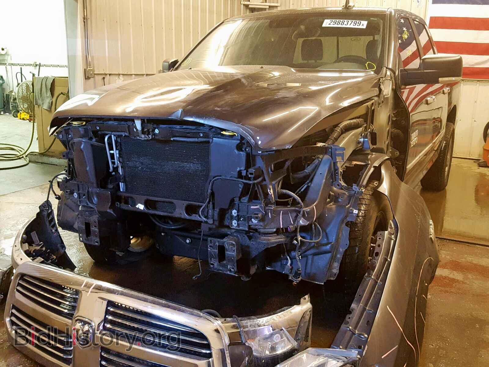 2017 RAM 1500 SLT - VIN: 3C6RR7LT0HG511184 - Фото 2