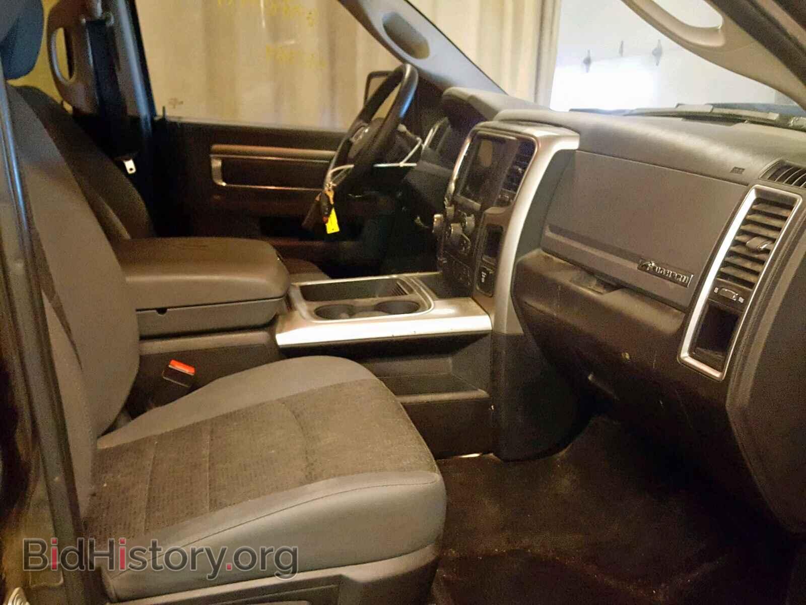 2017 RAM 1500 SLT - VIN: 3C6RR7LT0HG511184 - Фото 5