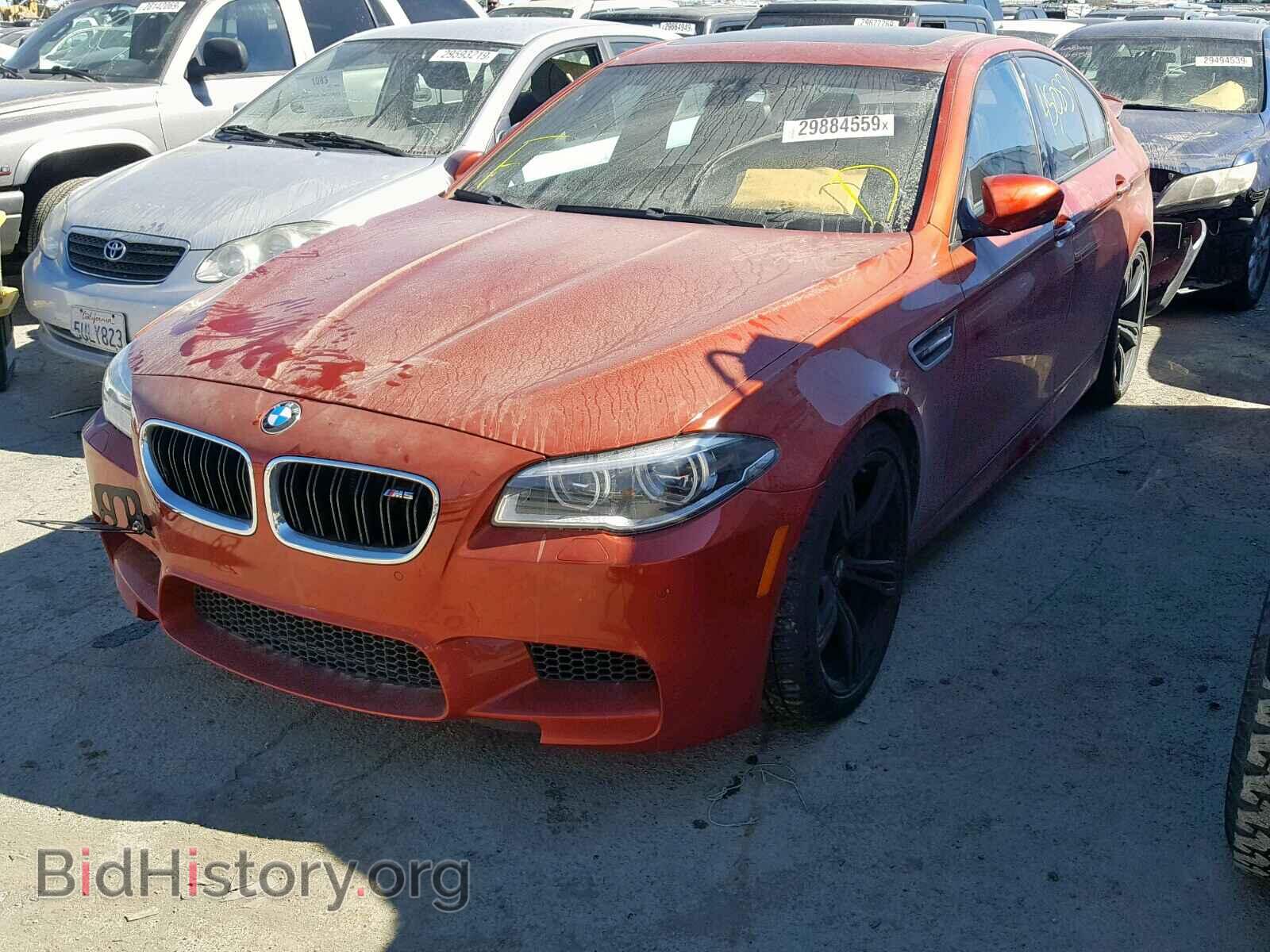 2015 BMW M5 - VIN: WBSFV9C51FD594972 - Photo 2