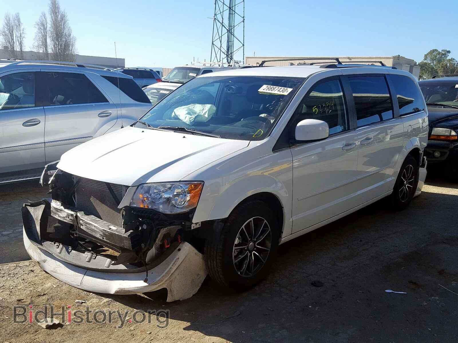 2017 DODGE CARAVAN - VIN: 2C4RDGCG5HR864914 - Фото 2