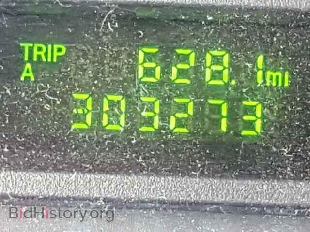 2011 FORD ECONOLINE - VIN: 1FBNE3BL9BDA15807 - Photo 8