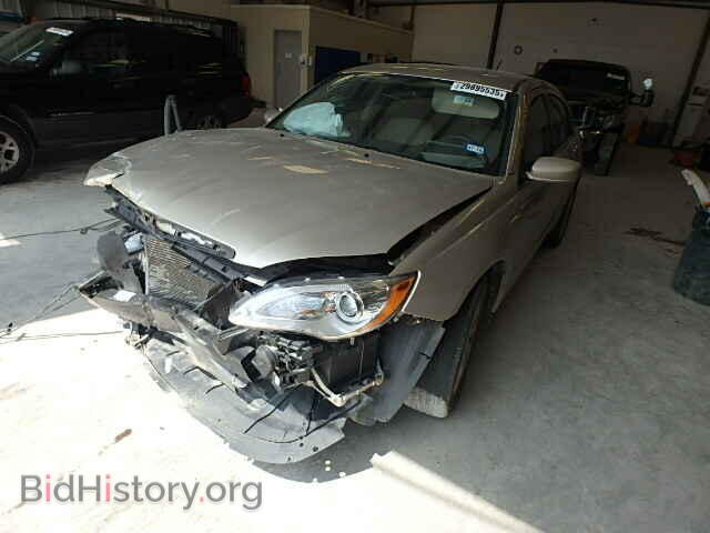2013 CHRYSLER 200 - VIN: 1C3CCBAB1DN622667 - Фото 2
