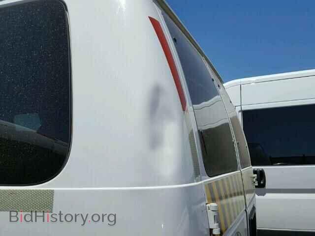 2011 FORD ECONOLINE - VIN: 1FBNE3BL6BDA18003 - Photo 9
