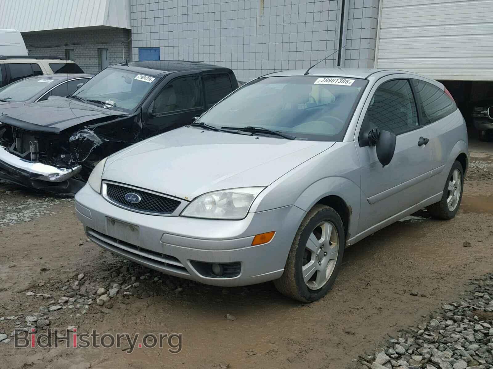 2006 FORD FOCUS - VIN: 1FAFP31N56W160095 - Фото 2