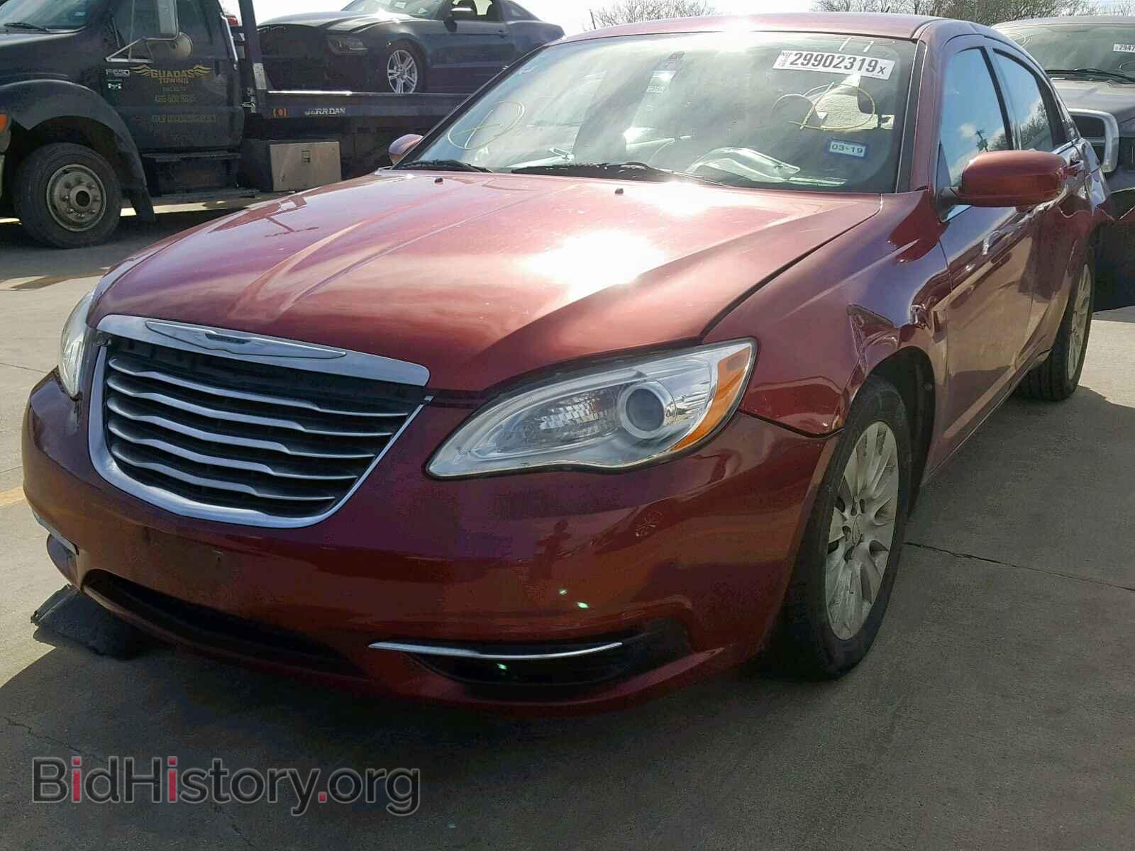 2013 CHRYSLER 200 - VIN: 1C3CCBAB5DN579497 - Фото 2