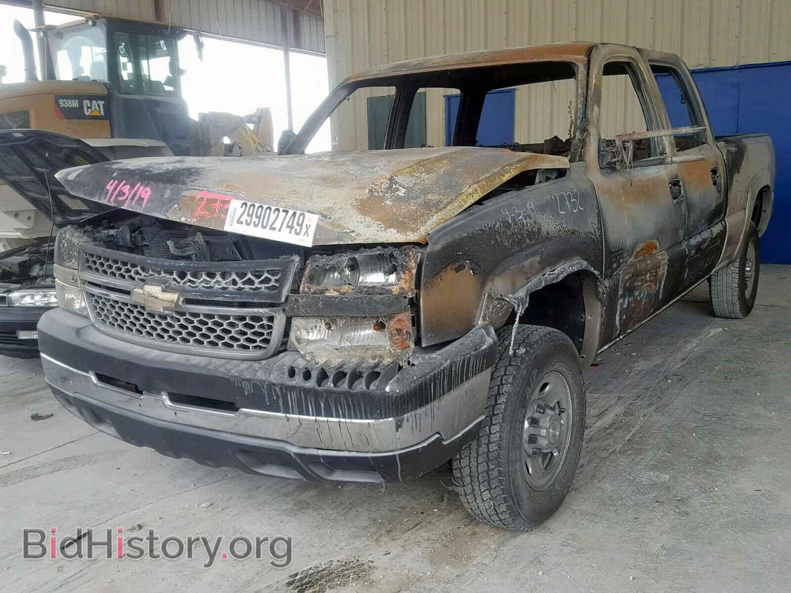 2005 CHEVROLET SILVERADO - VIN: 1GCHC23205F952732 - Фото 2