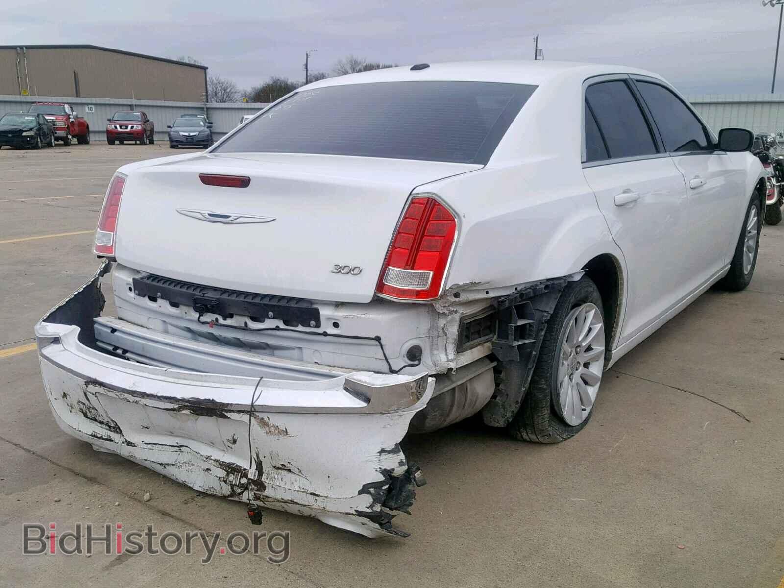 2014 CHRYSLER 300 - VIN: 2C3CCAAG1EH272778 - Фото 4
