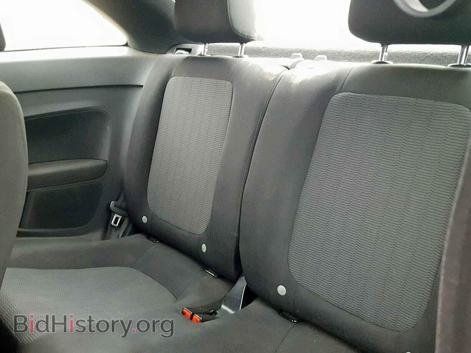 2012 VOLKSWAGEN BEETLE - VIN: 3VWFP7AT3CM640208 - Фото 6