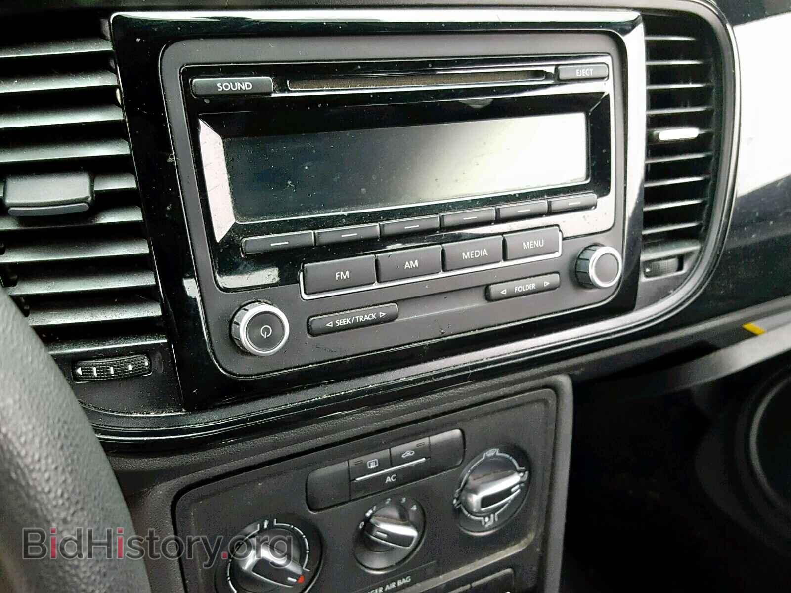2012 VOLKSWAGEN BEETLE - VIN: 3VWFP7AT3CM640208 - Фото 9