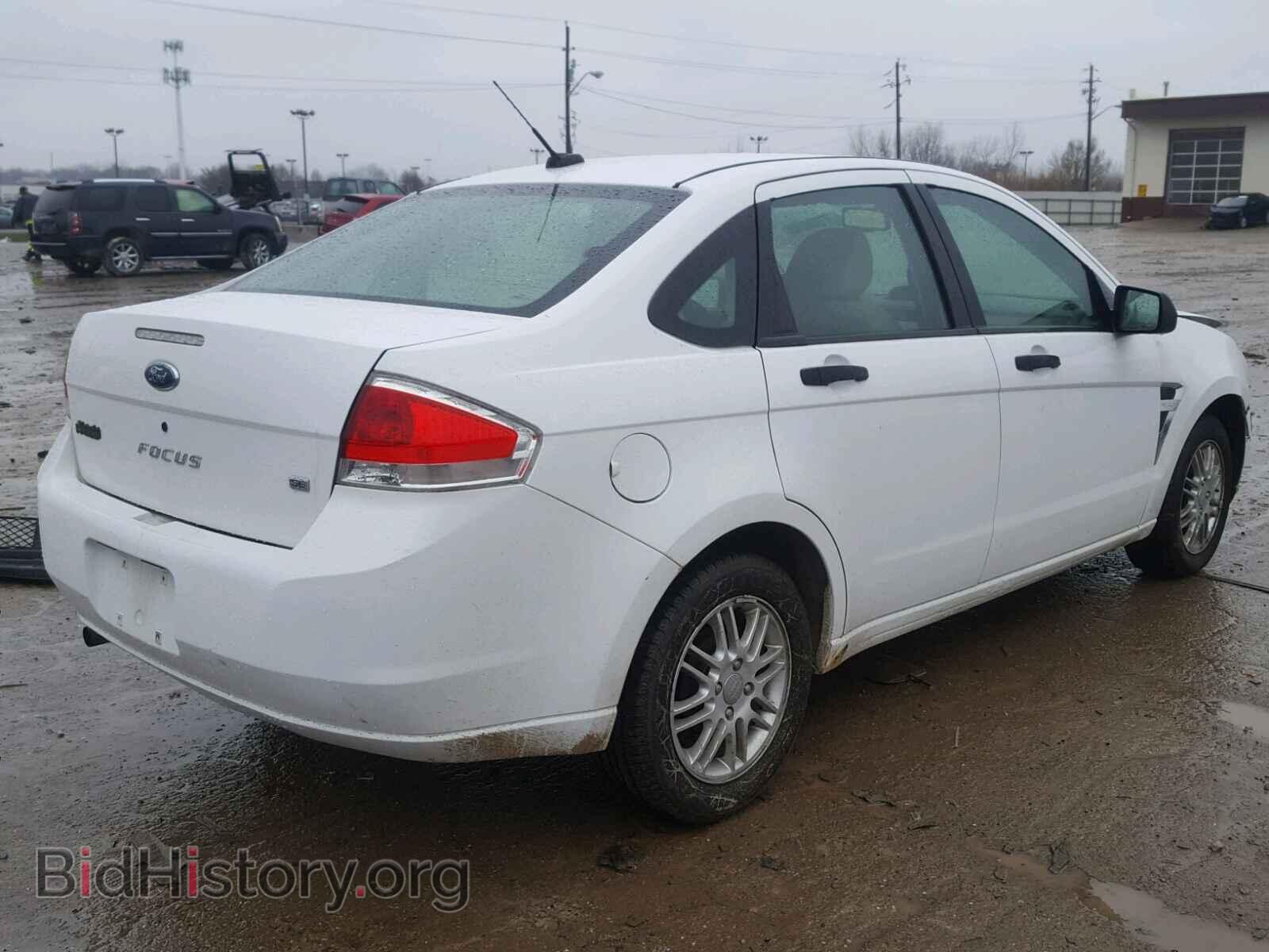 2008 FORD FOCUS - VIN: 1FAHP35N48W239151 - Photo 4