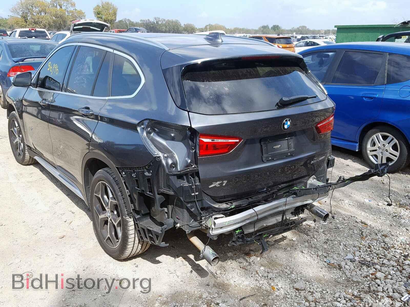 2018 BMW X1 - VIN: WBXHU7C34J5L08043 - Фото 3