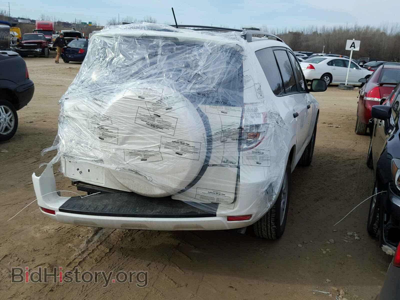 2011 TOYOTA RAV4 - VIN: 2T3BF4DVXBW137028 - Фото 4