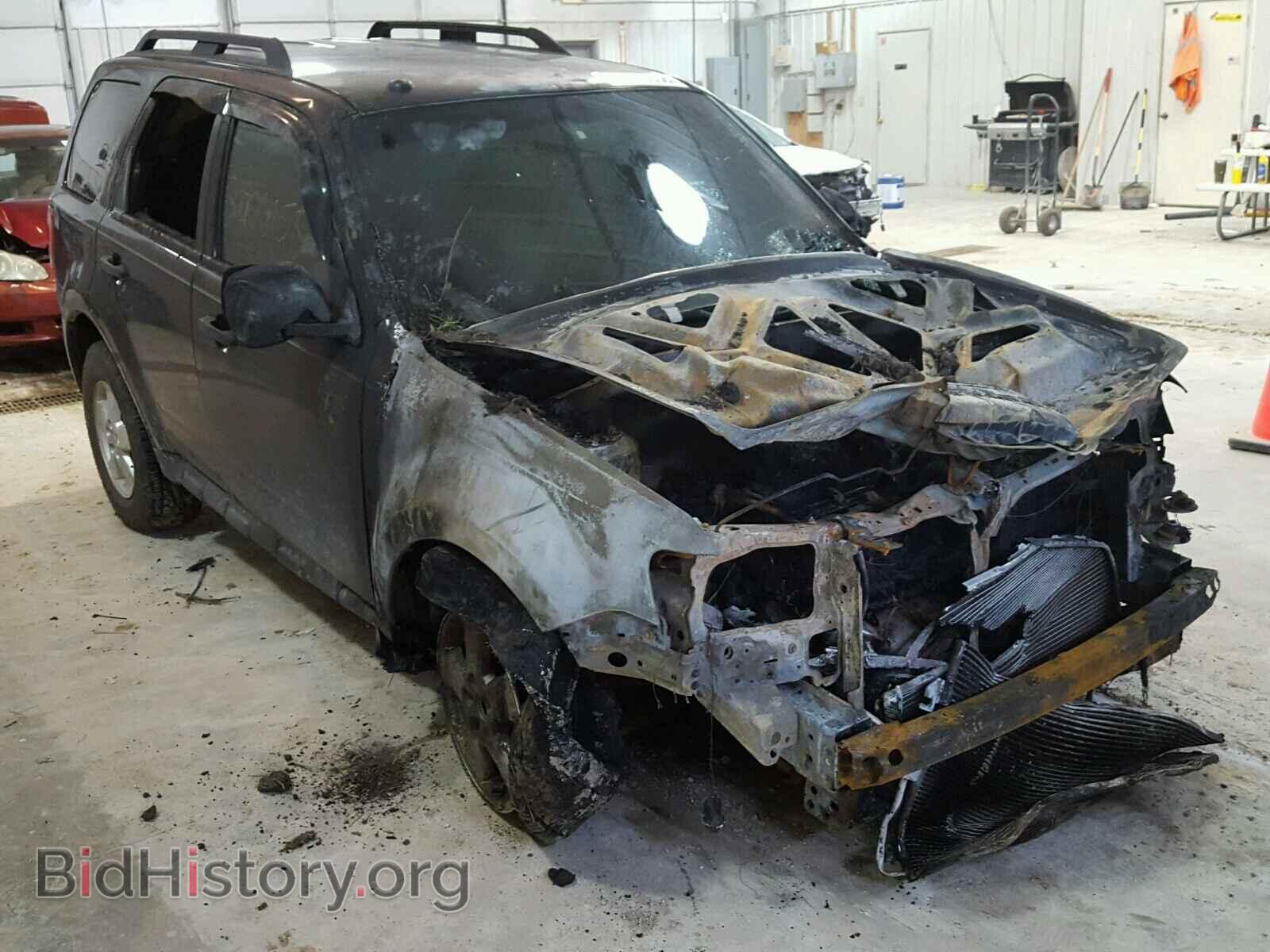Photo 1FMCU0DG1BKA08913 - FORD ESCAPE 2011