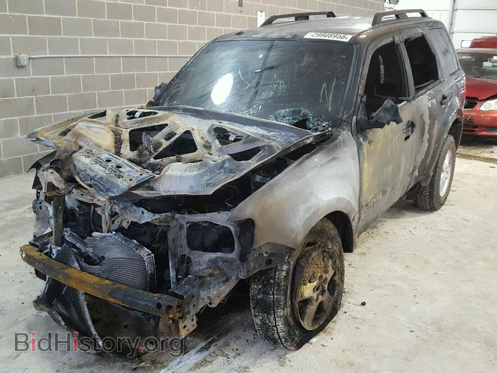 2011 FORD ESCAPE - VIN: 1FMCU0DG1BKA08913 - Фото 2