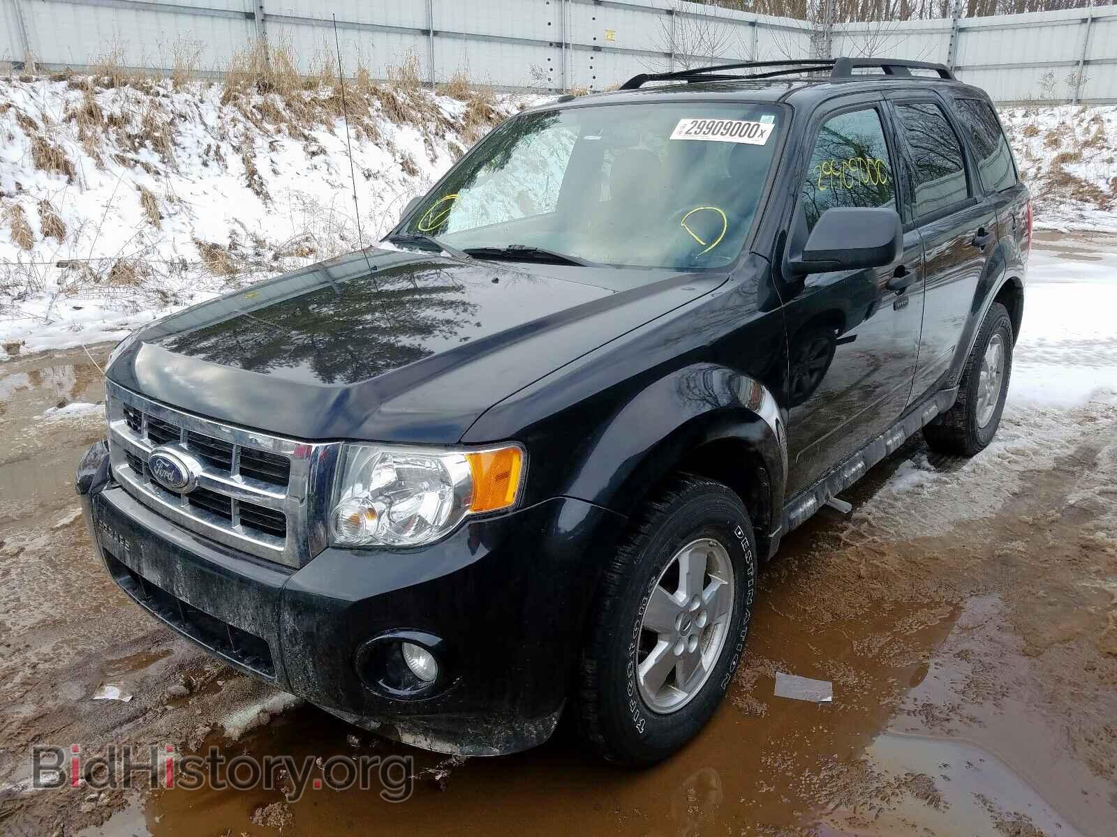 2011 FORD ESCAPE - VIN: 1FMCU0D76BKA94798 - Photo 2